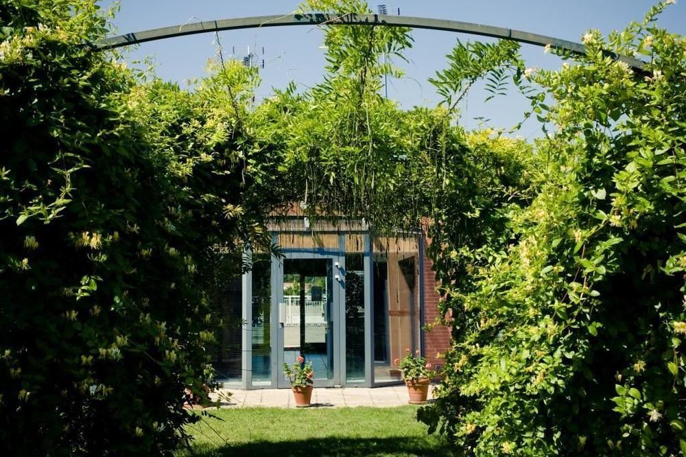 Hotel & Seminaire Le Patio Occitan - Toulouse Ouest - La Ramee Cugnaux Exterior foto